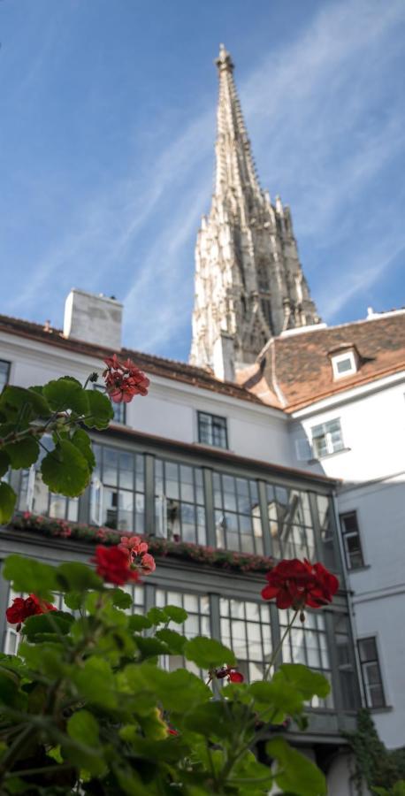 Deutscher Orden Hotel *